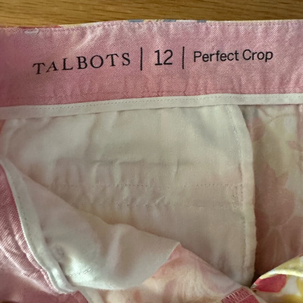 Talbot's Perfect Crop Pants Fruit & Flowers Size 12 - Picture 8 of 16